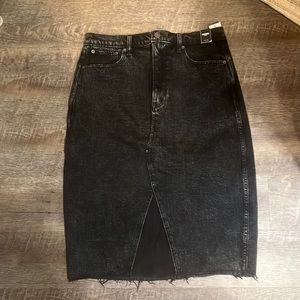 Abercrombie and Fitch 31/12 Natural Rise jean denim skirt black wash
